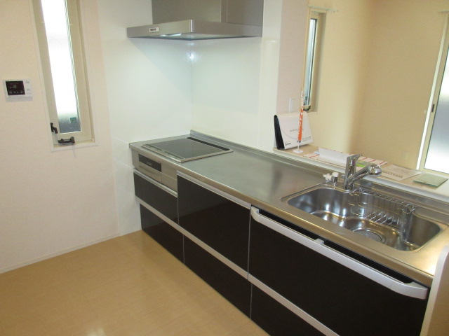 キッチン　IHキッチン。オール電化です。