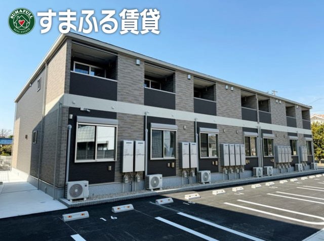 西尾市羽塚町のアパートの建物外観