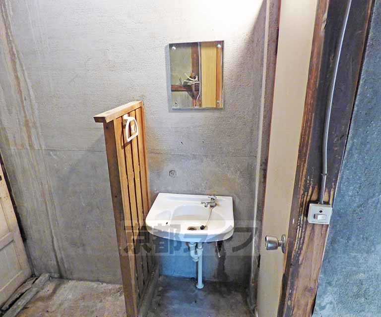 洗面設備　洗面台です。