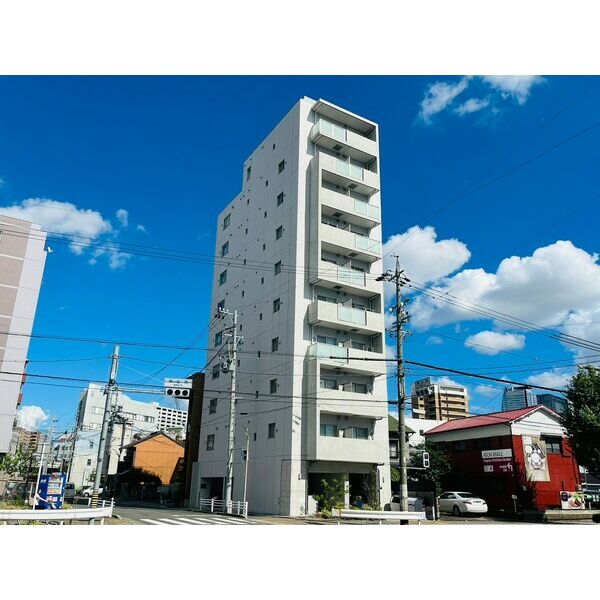 名古屋市中村区千原町のマンションの建物外観