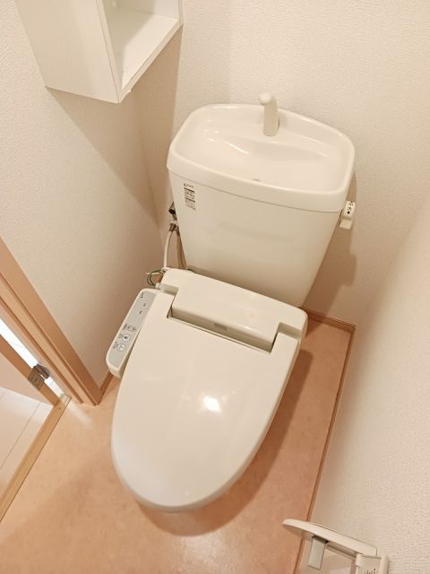 【アクティフ春日のトイレ】