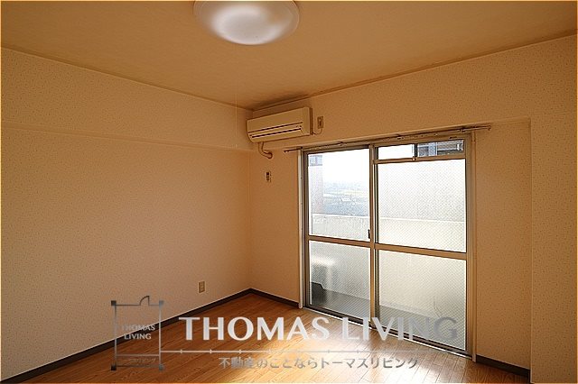 居室・リビング　日当たり良好ですよ。