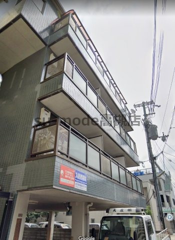 阪口マンションの建物外観