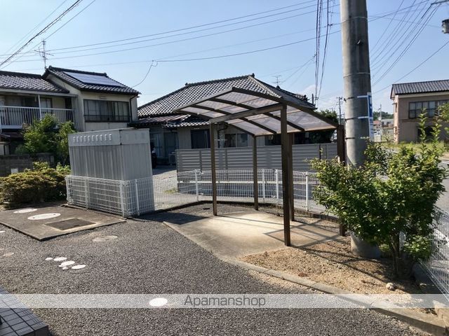 シガハイツXIの外観写真