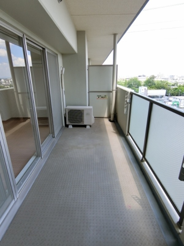 バルコニー　図面と現状に相違がある場合には現状を優先