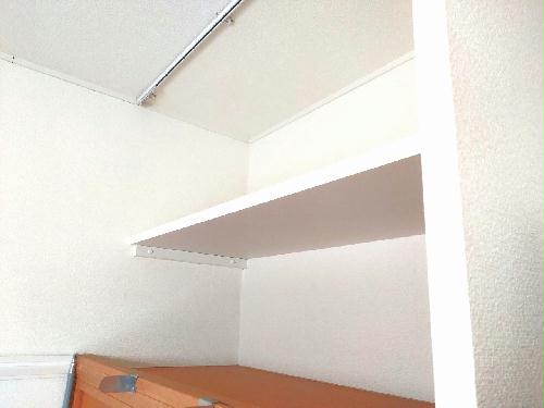 キッチン　※同タイプ部屋の写真となります