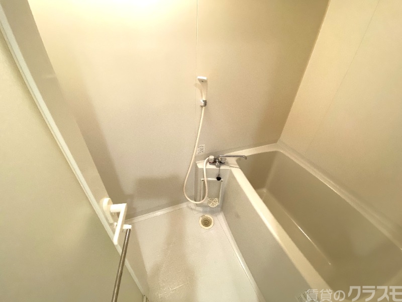 バス・シャワールーム　こちらお風呂です