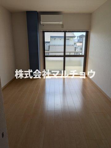 居室・リビング　トイレもきれいです