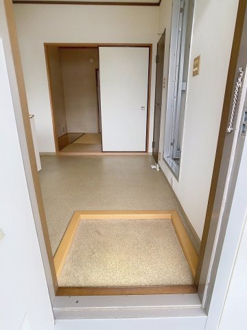 玄関　2025年5月撮影
