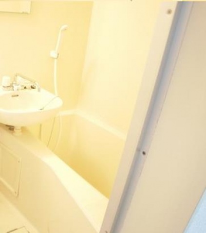 バス・シャワールーム　保証人不要