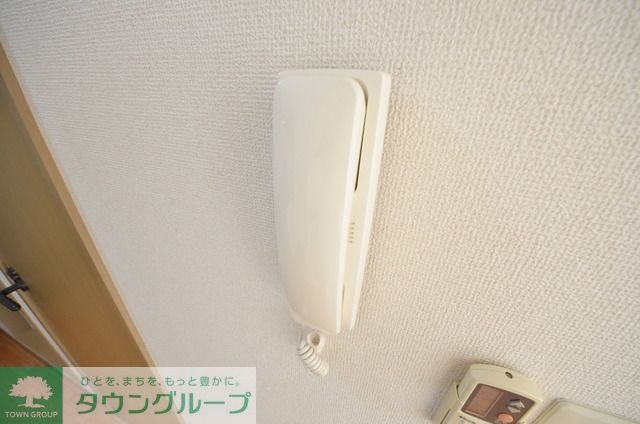 セキュリティ　★インターホンも完備★