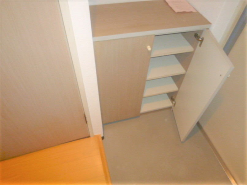 玄関　シンプルで使いやすい玄関です