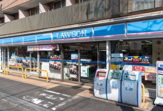 コンビニ　ローソン八雲二丁目店（コンビニ）まで428m