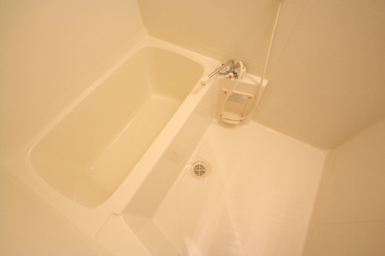 バス・シャワールーム　※別部屋の写真です