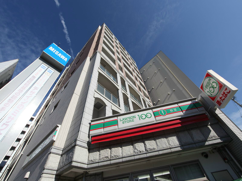 建物外観　オートロック付　宅配ＢＯＸ付　防犯カメラ付