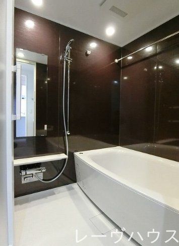 バス・シャワールーム　バス