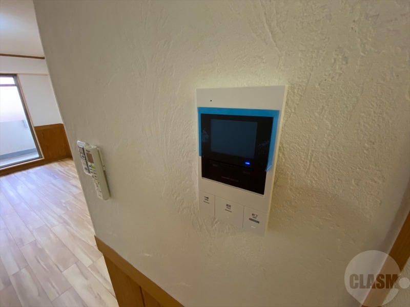 セキュリティ　モニター付きインターホン