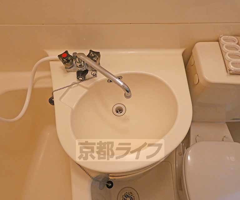 洗面設備　洗面台です