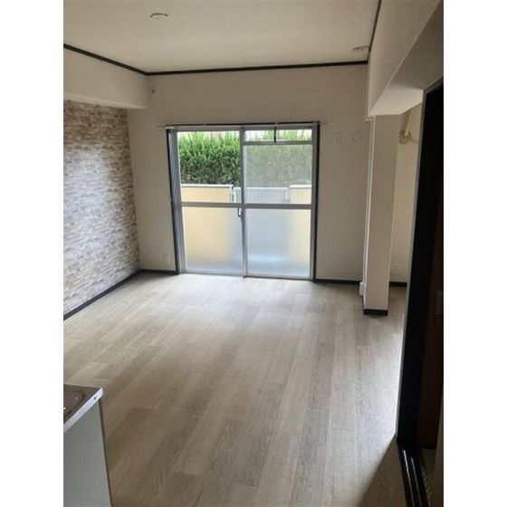 居室・リビング　※現況優先