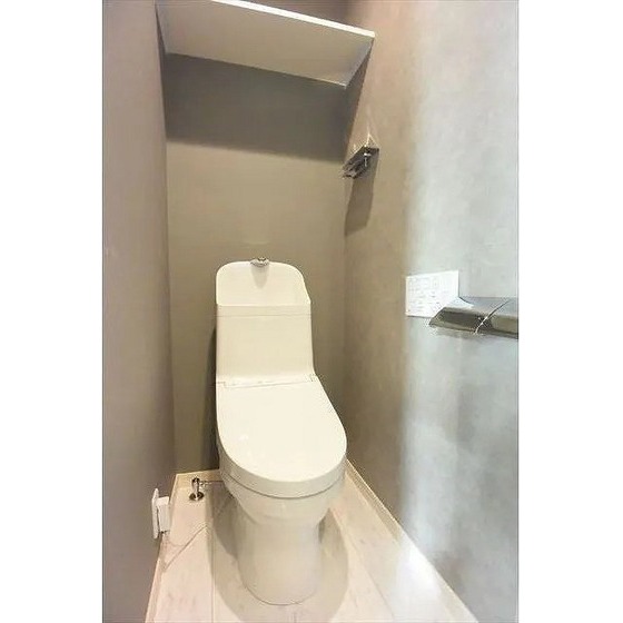 Breed B棟のトイレ写真