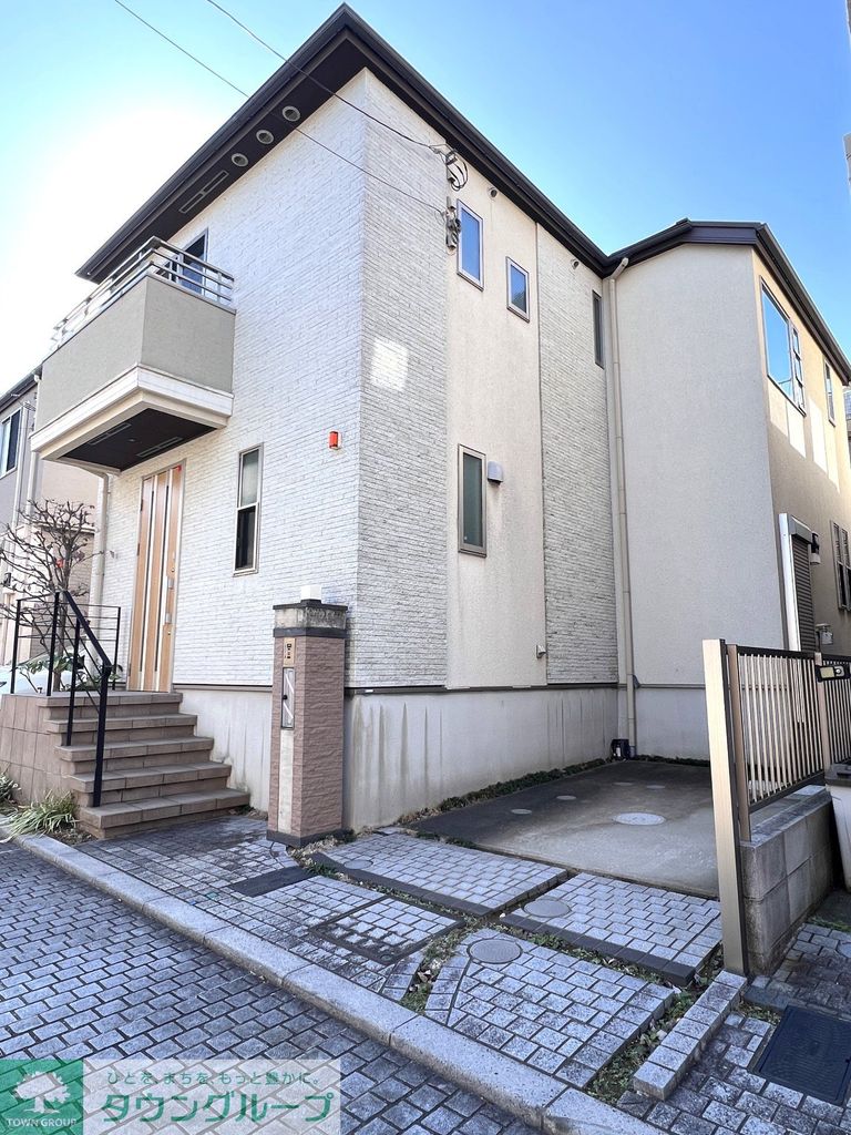 建物外観　エントランス