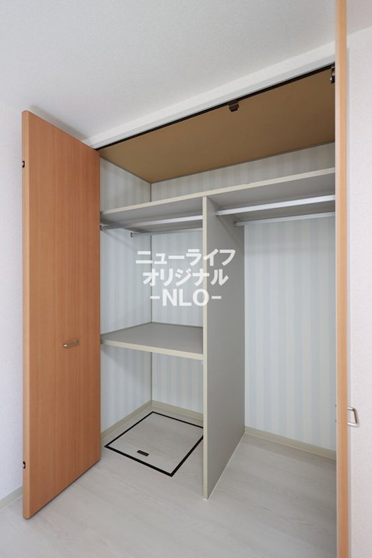 収納　奥行きのある収納スペース☆備蓄にも便利な床下収納庫も設置☆