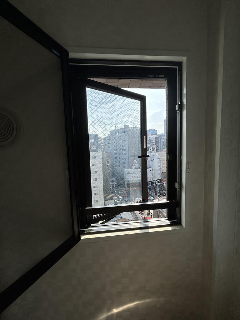 眺望　キッチン右には小窓が付いてます♪