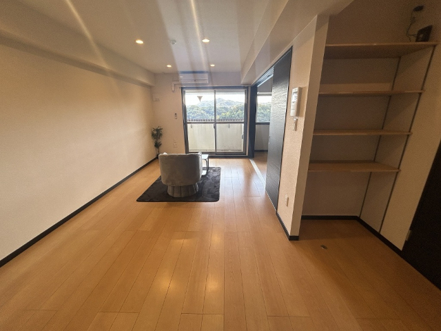 居室・リビング　※反転の間取りの写真になります※