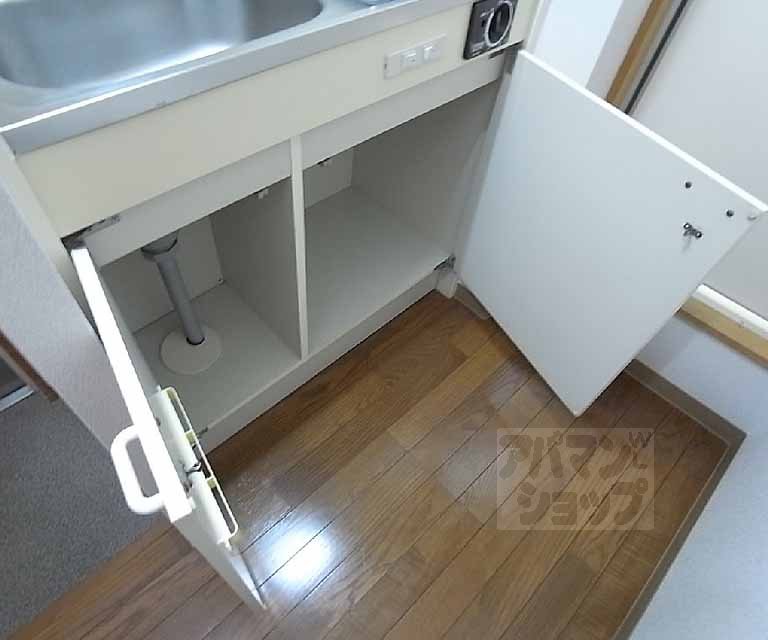 その他設備　キッチン下収納