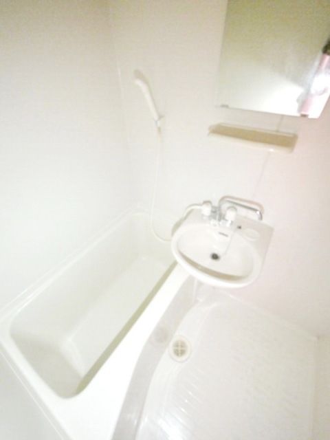 バス・シャワールーム　★賃貸物件のお問い合わせはタウンハウジング登戸店まで★