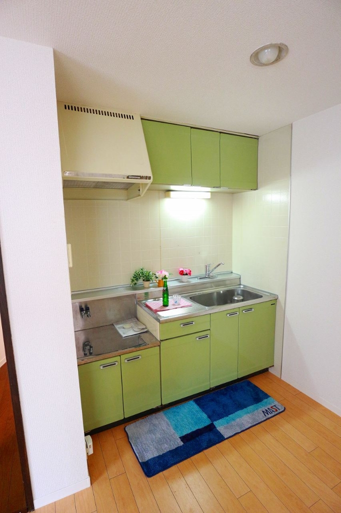 キッチン　※別部屋参考写真