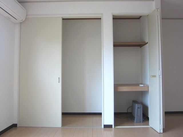 収納　☆収納たっぷり♪３ヵ所あります☆