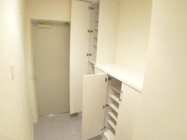 玄関　シューズBOX