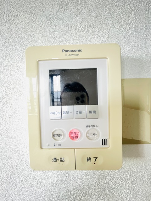 セキュリティ　清掃前の写真です