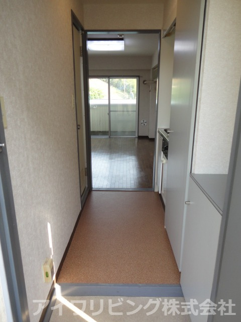 玄関　【エントピア・タナカ】