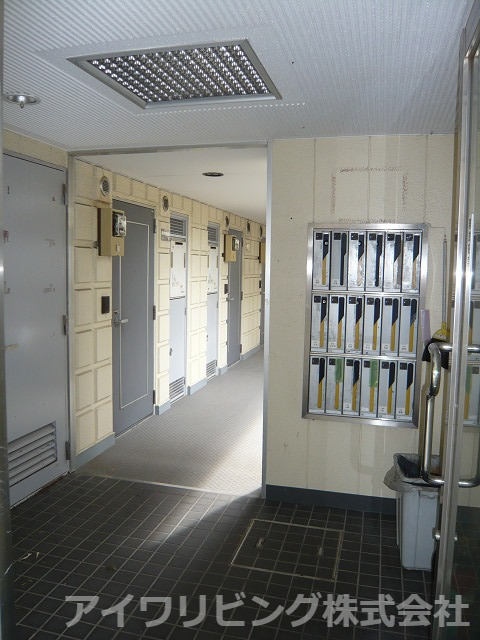 エントランス　【エントピア・タナカ】