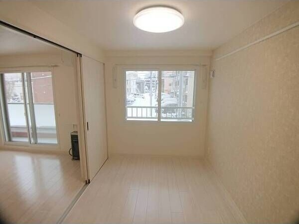 その他部屋・スペース　壁面が多く家具の配置がしやすいです♪