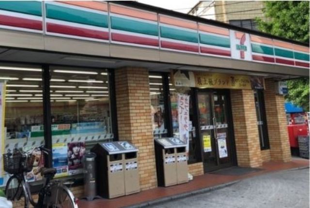 コンビニ　セブンイレブン鶴見岸谷店（コンビニ）まで415m