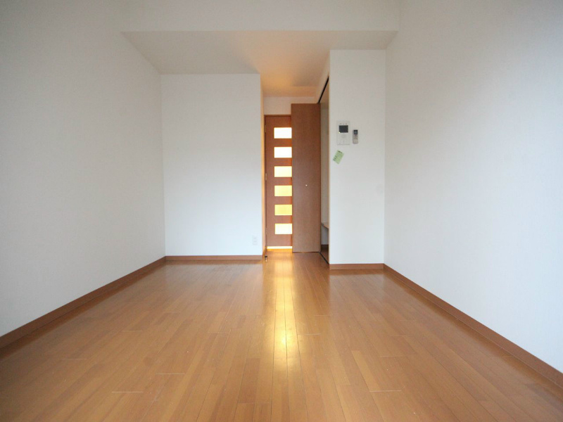 居室・リビング　洋室7帖　クローゼット付（収納充実してます）