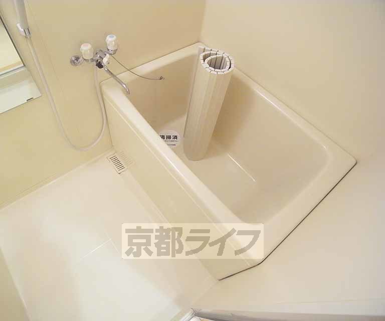 バス・シャワールーム　キレイな浴室です。