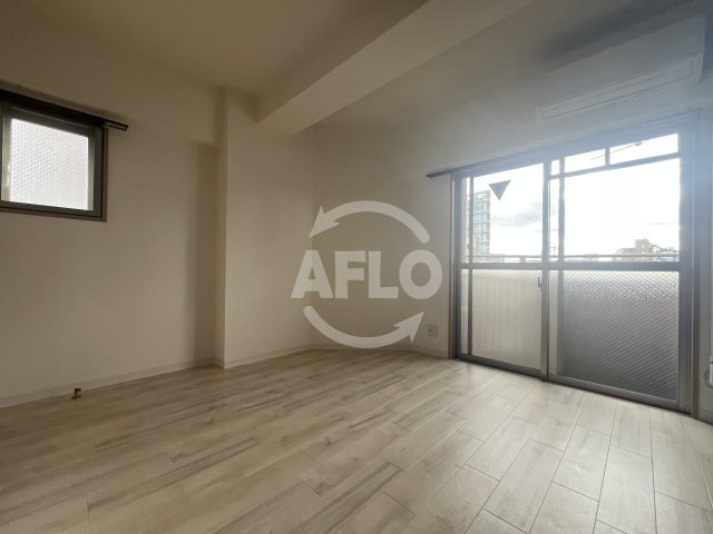 玄関　ルミエール加島　玄関