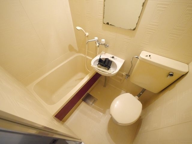 バス・シャワールーム　★ユニットバスの様子★別室イメージ写真★