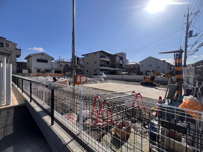 建物外観　建築中