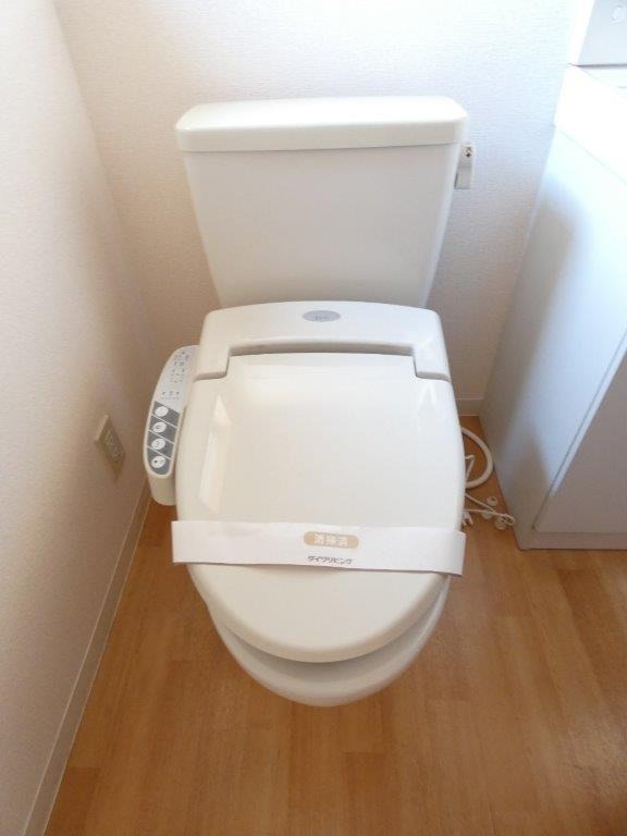 トイレ　図面と現状に相違がある場合には現状を優先