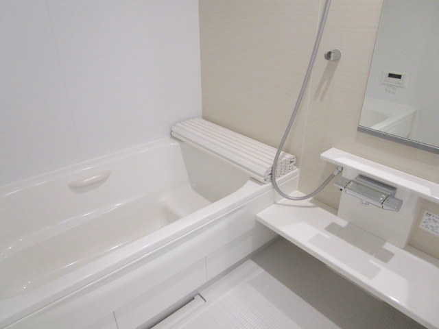 バス・シャワールーム　★追焚・暖房乾燥機付きバス★