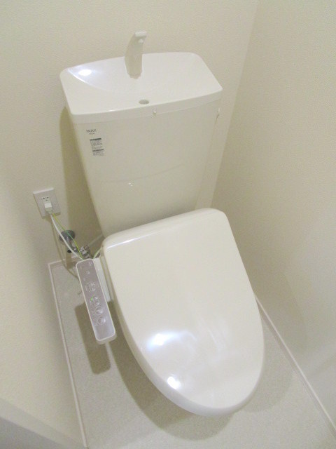 トイレ　★温水洗浄便座★