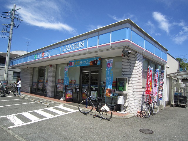 コンビニ　ローソン藤沢円行店（コンビニ）まで424m