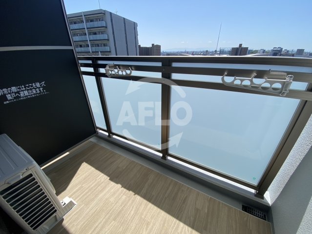 バルコニー　エスリード大阪フェリス　ベランダ
