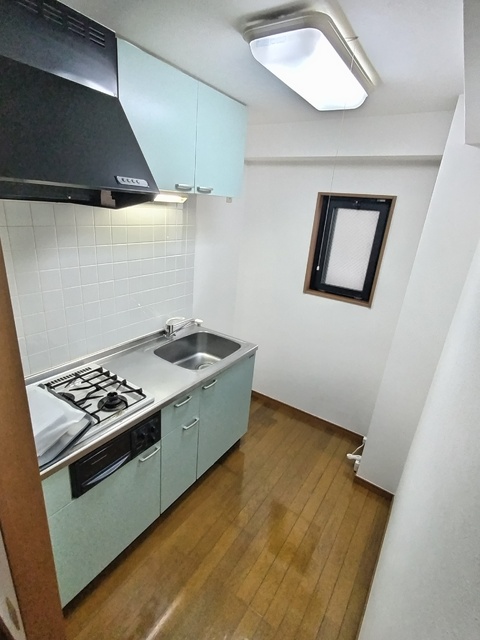 キッチン　★★キッチンには換気に便利な窓がついています♪★★