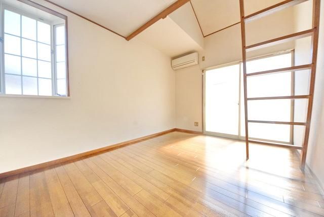 居室・リビング　居室